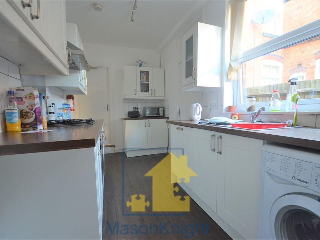 5 bed terraced house to rent in Manilla Road, Selly Park, Birmingham