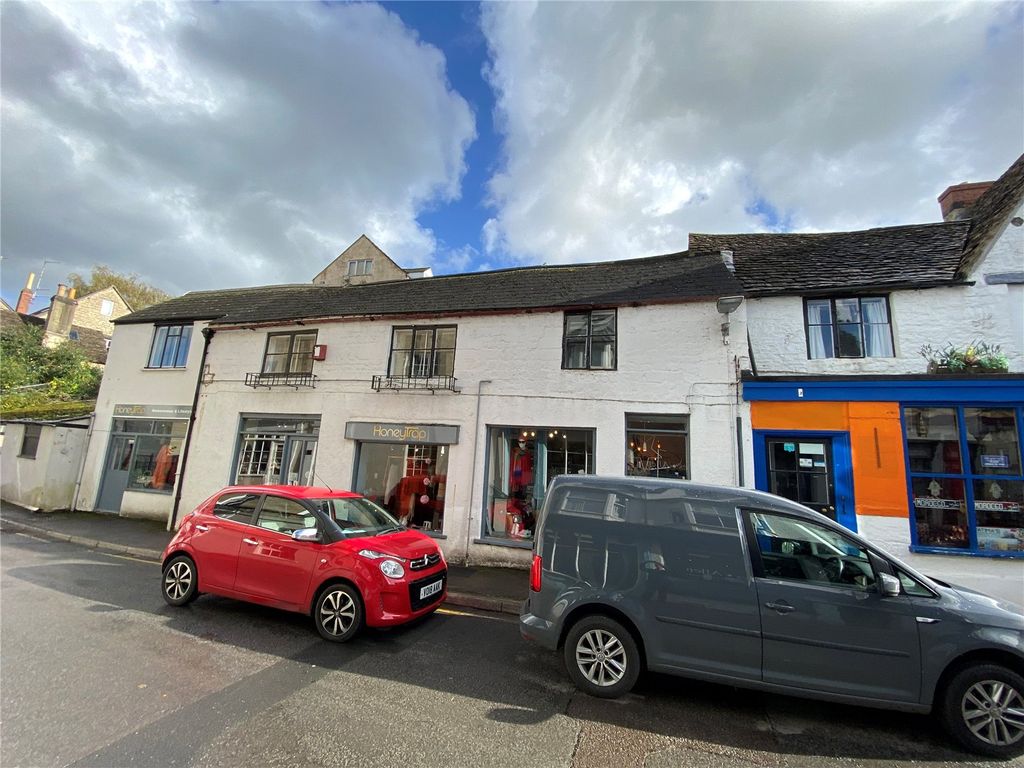 2 bed flat for sale in Bath Road, Nailsworth, Stroud, Gloucestershire