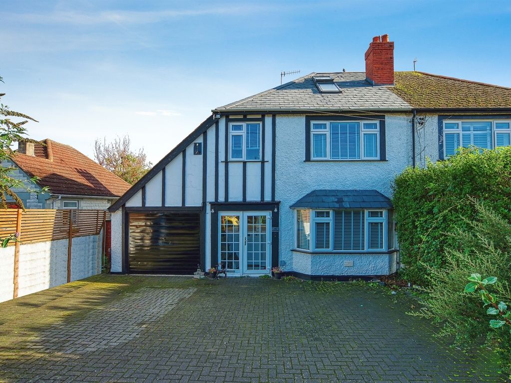 4 bed semidetached house for sale in Lickhill Road, Calne SN11, £