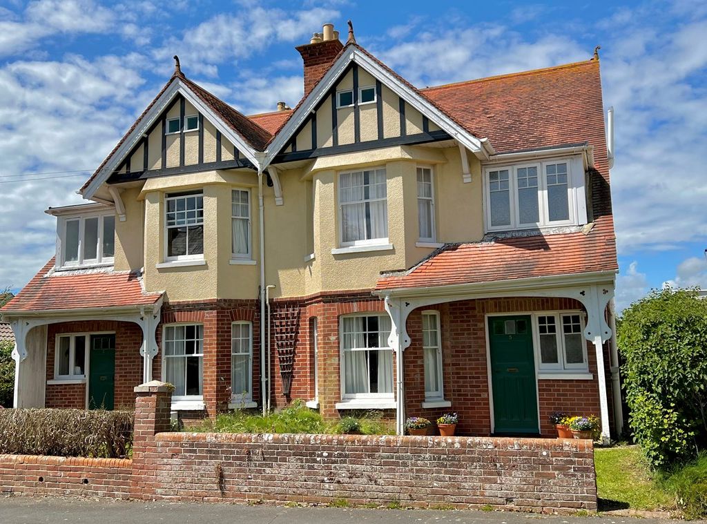 5 bed semidetached house for sale in Stanley Road, Lymington SO41, £