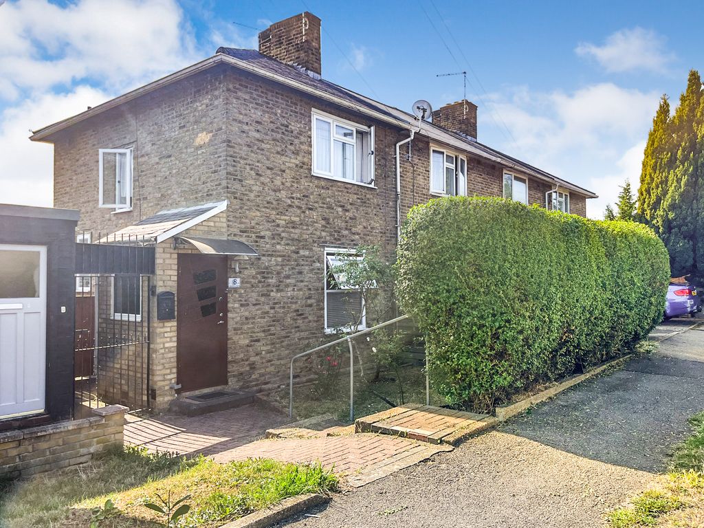 3 bed terraced house to rent in Wellow Walk, Carshalton SM5 Zoopla