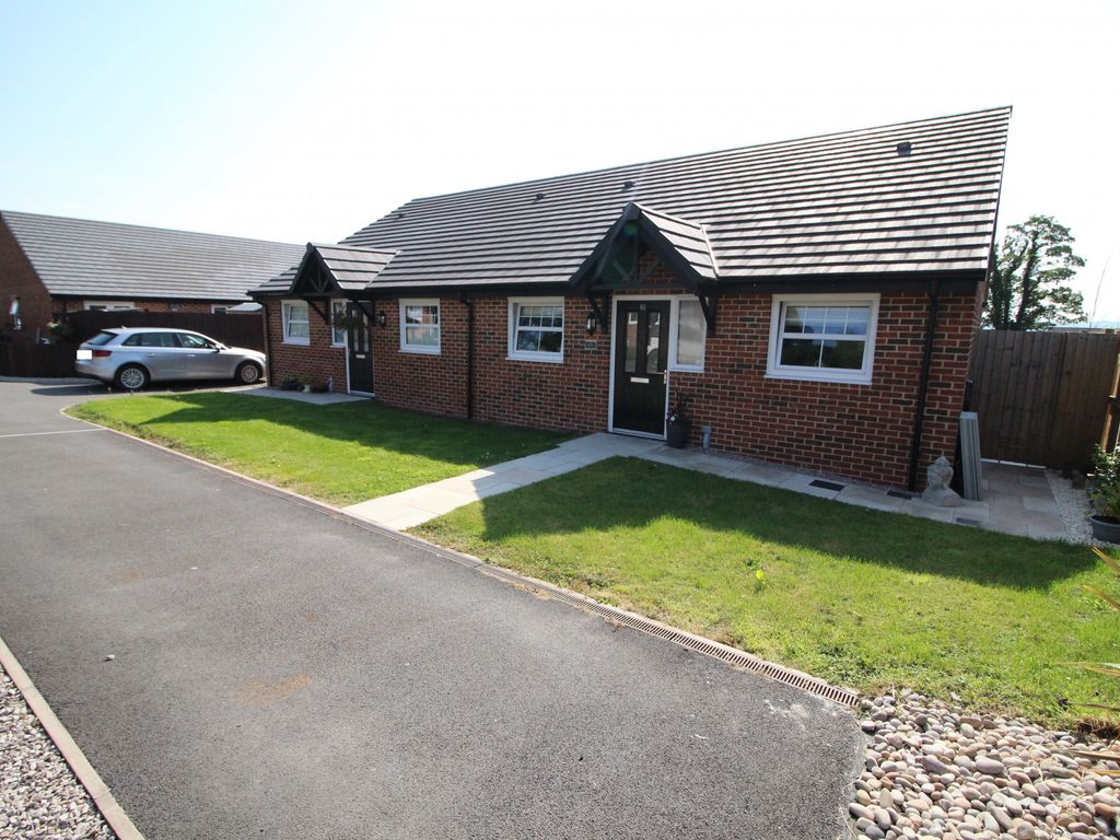 2 bed bungalow for sale in Hollin Hall Drive, Longridge PR3 Zoopla