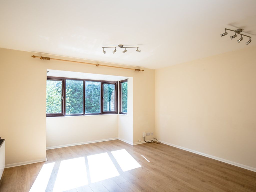2 bed flat to rent in Bushey Grove Road, Bushey WD23 Zoopla