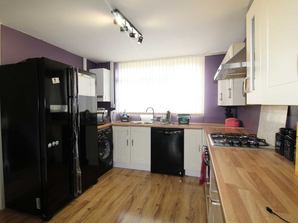 3 bed terraced house to rent in Crawley Drive, Hemel Hempstead HP2 Zoopla