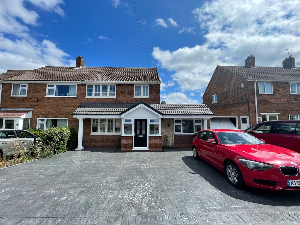 3 bed semidetached house to rent in Whitehall Road, Wolverhampton WV4 Zoopla