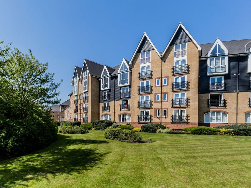 2 bed penthouse for sale in St. Peters Street, Scotney Gardens ME16