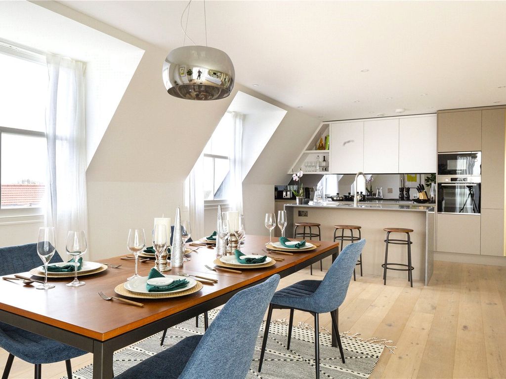 Whetstone Square, 1060 High Road, London N20  