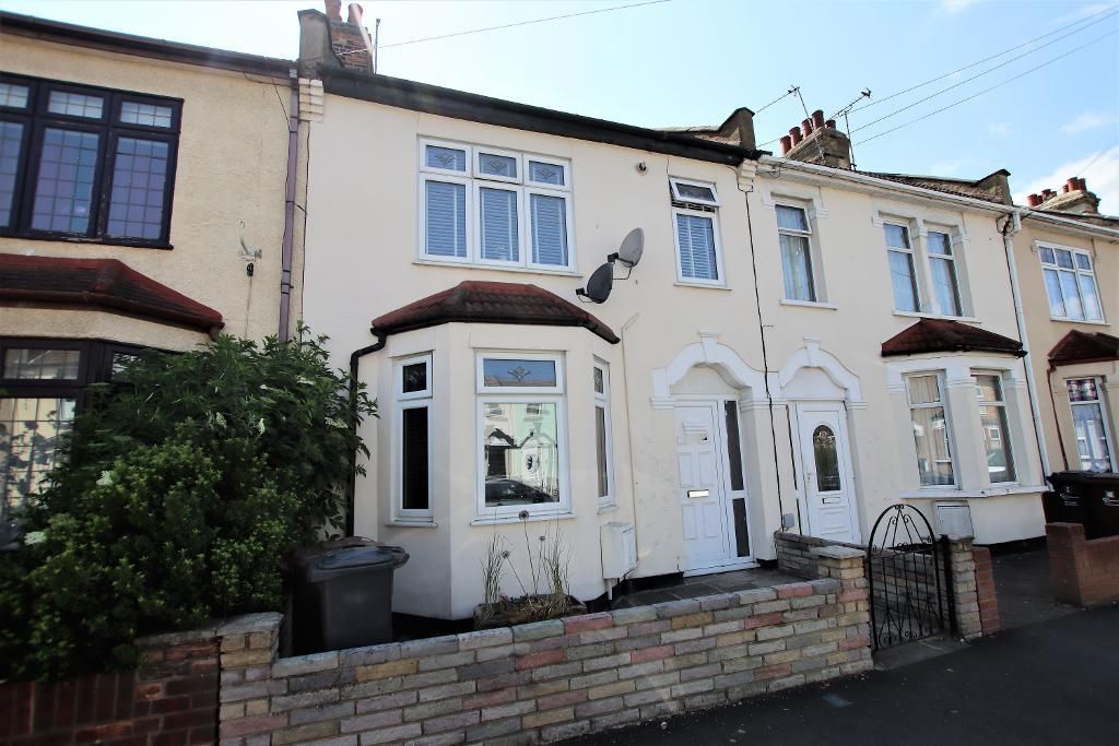 3 bed terraced house for sale in Durham Road, Dagenham, Essex RM10 Zoopla