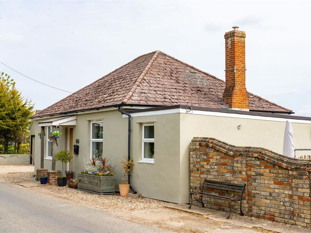 2 bed detached bungalow for sale in Daisy Place, The Causeway, Hitcham IP7, £295,000 Zoopla