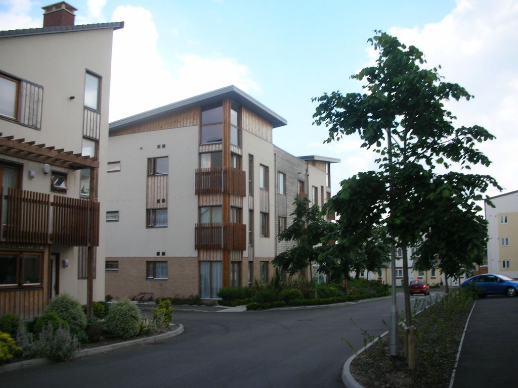 2 bed flat to rent in Great Mead, Chippenham SN15 Zoopla