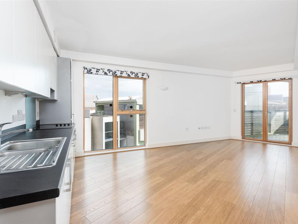 2 bed flat to rent in Brighton Belle, 2 Stroudley Road, Brighton BN1, £