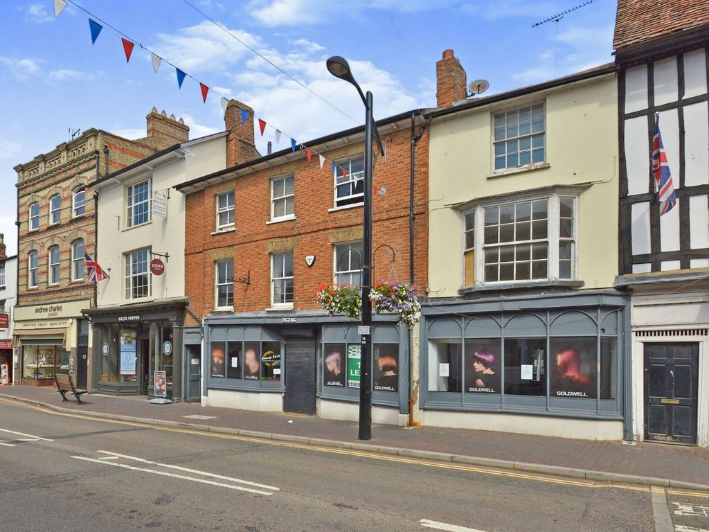 3 bed flat for sale in High Street, Newport Pagnell MK16 Zoopla