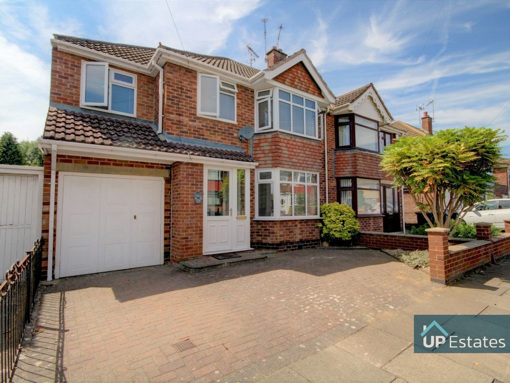 4 bed semidetached house for sale in Pandora Road, Walsgrave, Coventry