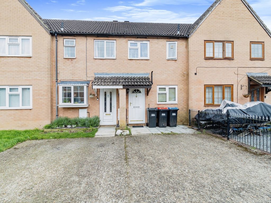 2 bed terraced house for sale in Diddington Close, Bletchley, Milton