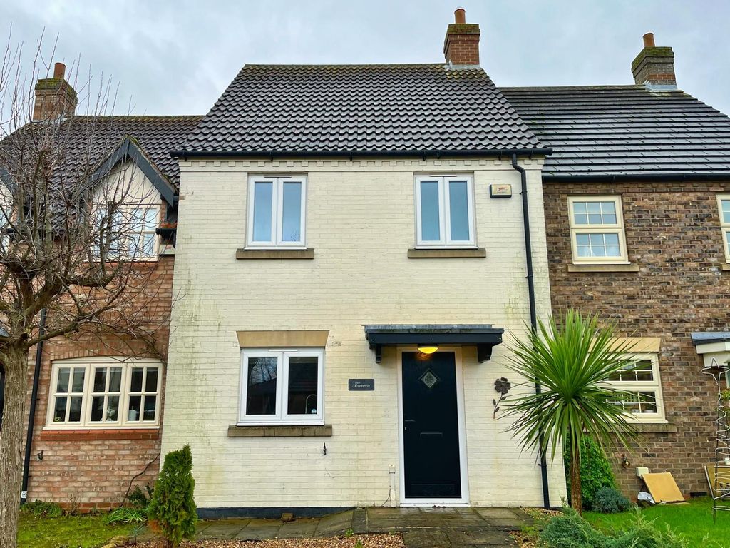 3 bed terraced house for sale in St. Botolphs Gate, Saxilby, Lincoln