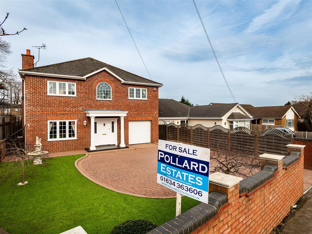 4 bed detached house for sale in Maidstone Road, Rainham, Gillingham