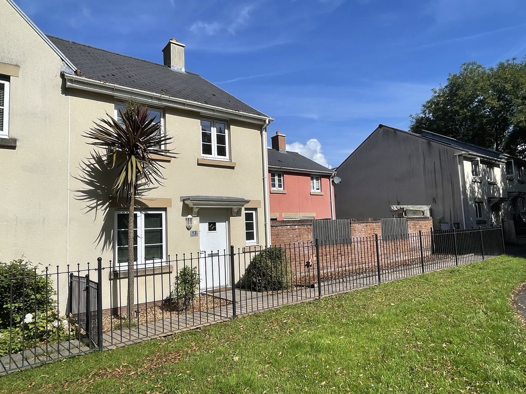 3 bed semidetached house to rent in Kilpale Close, Caerwent, Caldicot