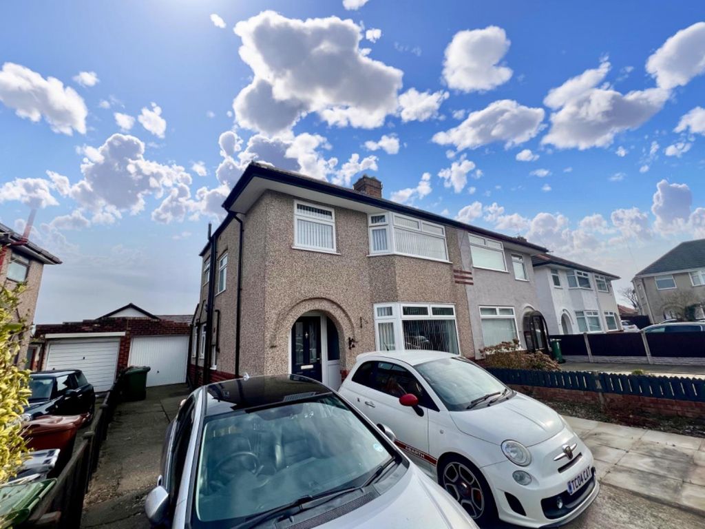 3 bed property for sale in Kensington Gardens, Moreton, Wirral CH46