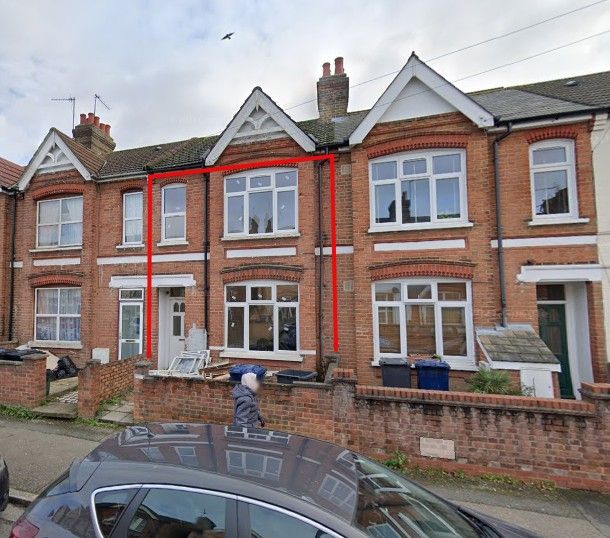 4 bed terraced house for sale in Townsend Road, Southall UB1 Zoopla