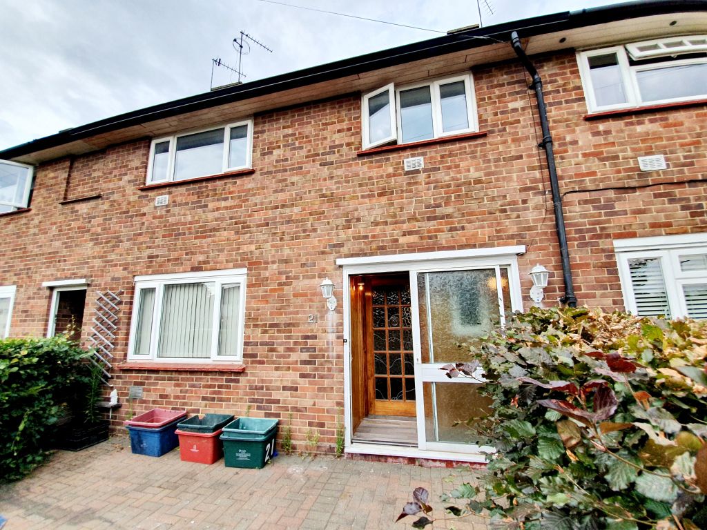 4 bed terraced house to rent in North Road, Feltham TW14 Zoopla