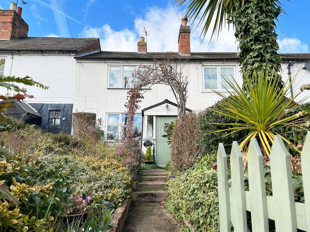 2 bed cottage for sale in Main Street, Burton Joyce, Nottingham NG14