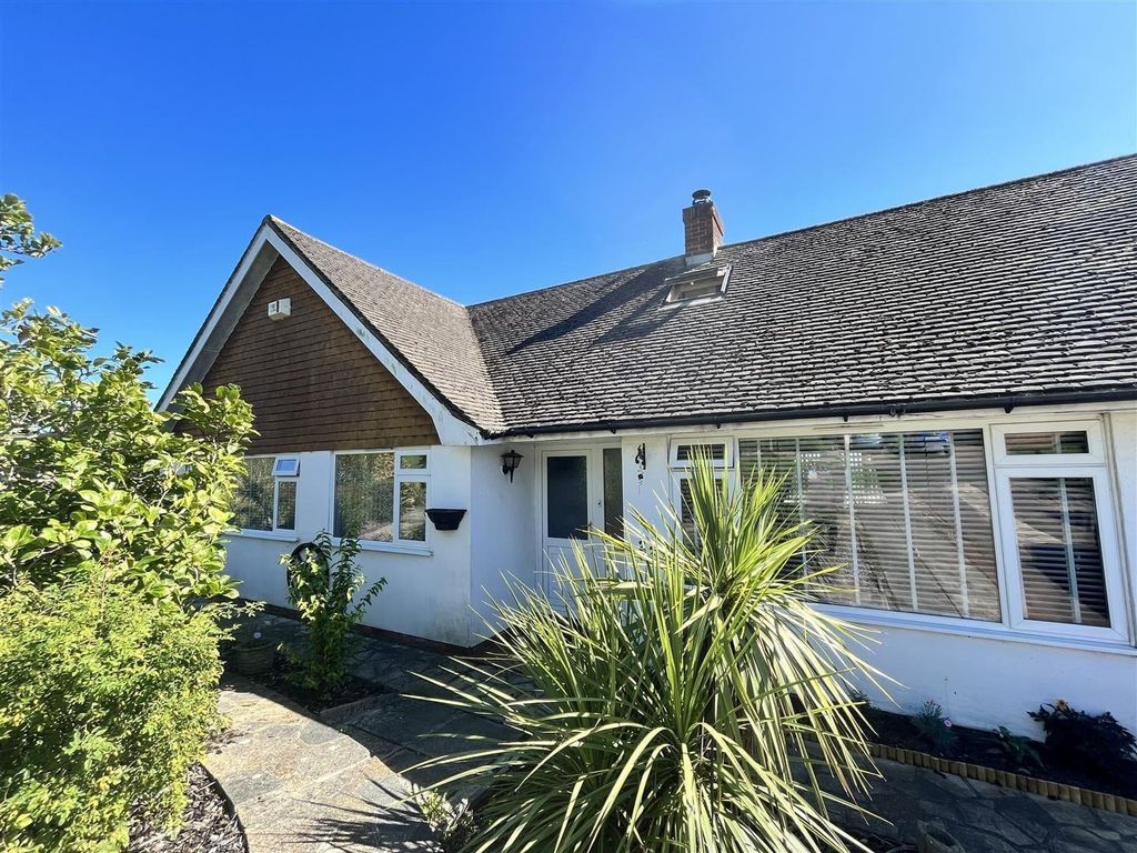 4 bed detached bungalow for sale in Ledsham Avenue, St. LeonardsOnSea