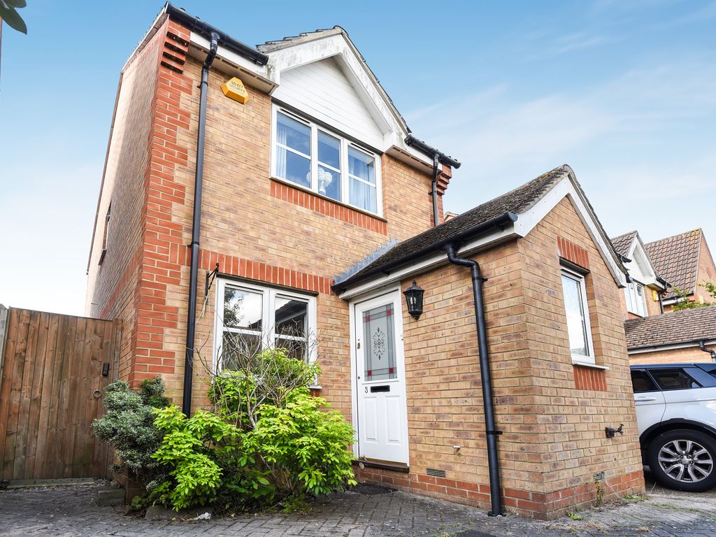 3 bed semidetached house to rent in Acre Close, Headington, Oxford OX3
