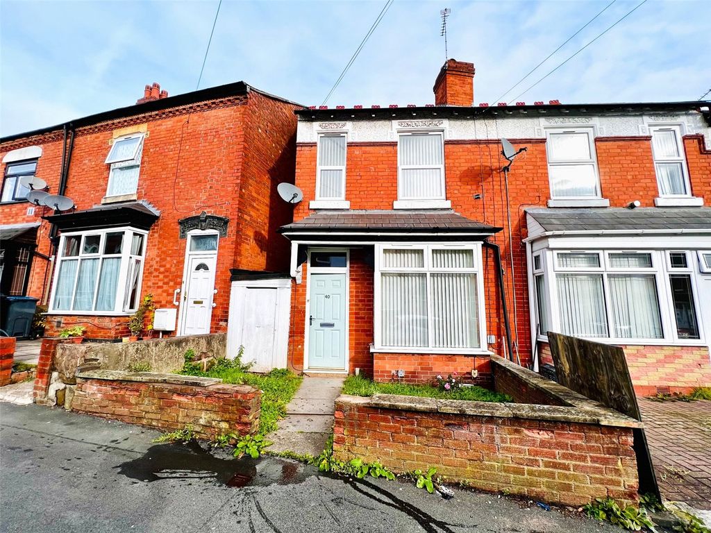 3 bed end terrace house for sale in Grove Road, Sparkhill, Birmingham