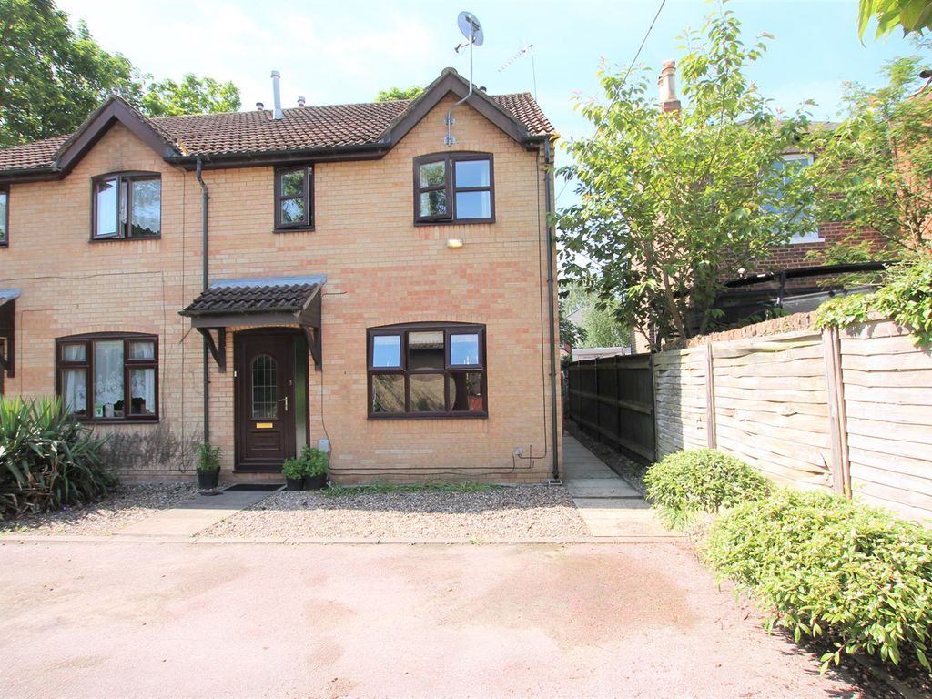 4 bed semidetached house to rent in Victoria's Way, Cottingham HU16