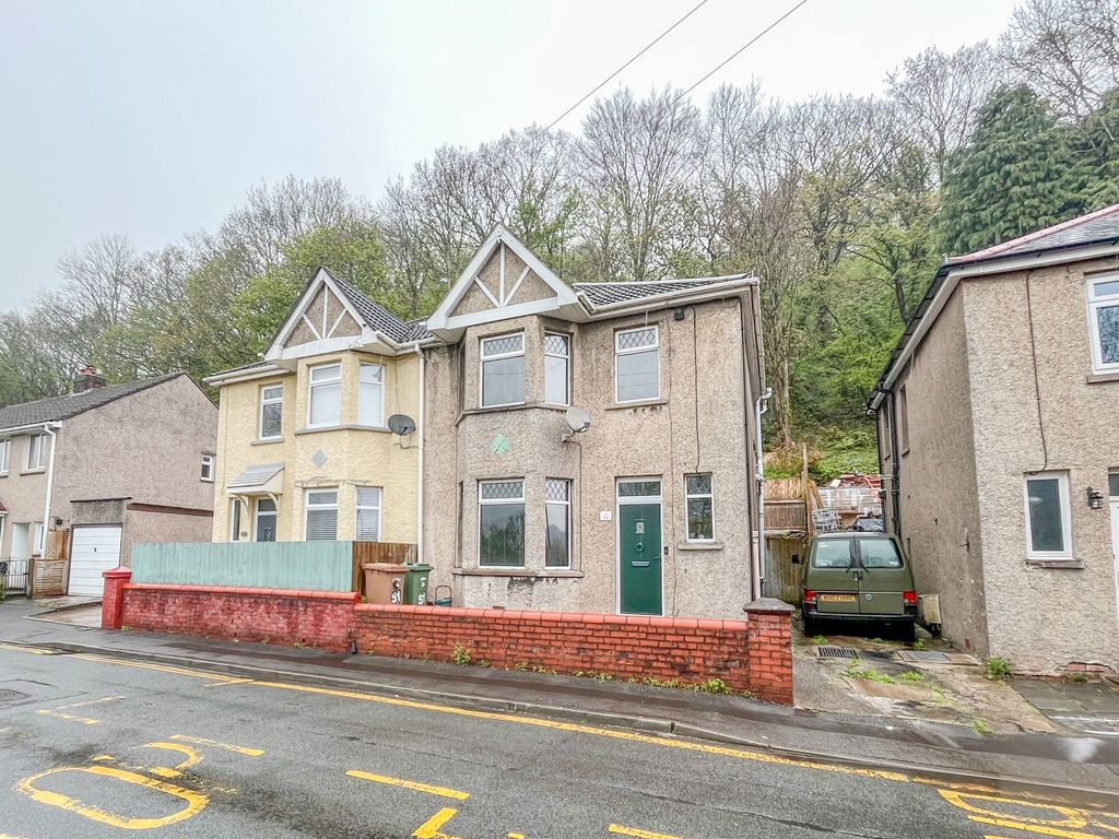 3 bed semidetached house for sale in Herbert Avenue, Risca NP11, £