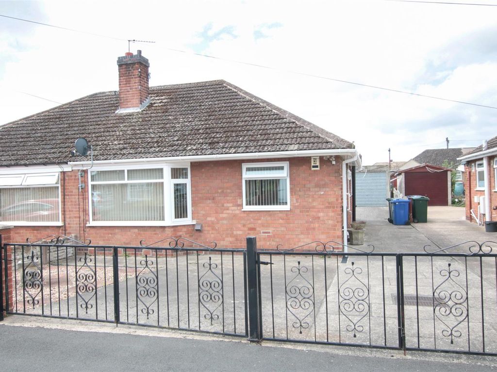 2 bed semidetached bungalow for sale in Grenville Road, Balby