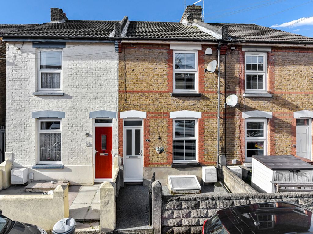 2 bed terraced house for sale in Kings Road, Chatham, Kent. ME5, £