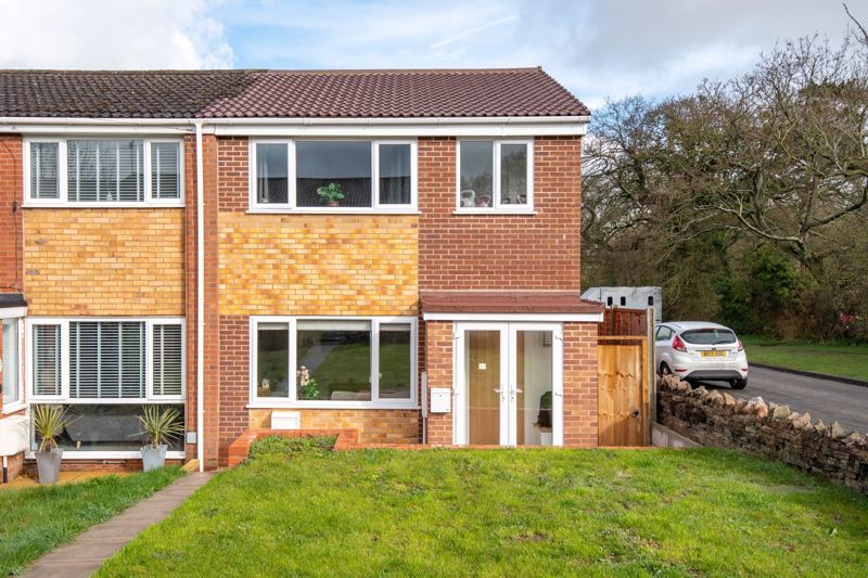 3 bed end terrace house for sale in Shaw Lane, Stoke Prior, Bromsgrove