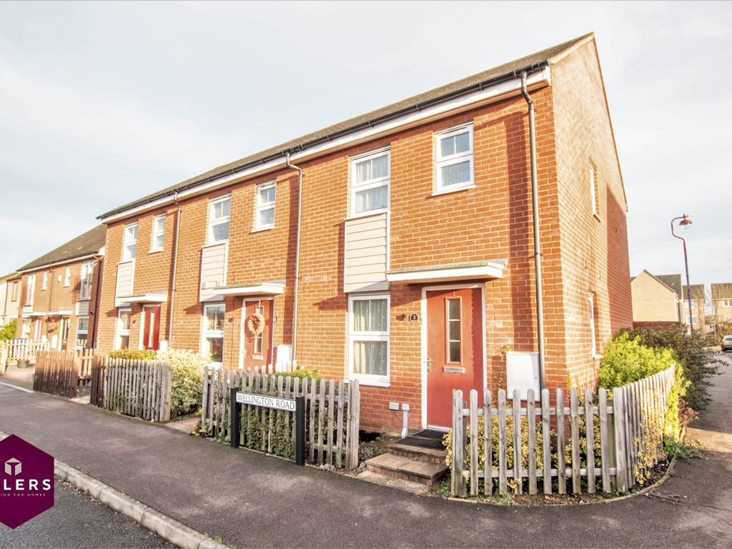 2 bed end terrace house for sale in Wellington Road, Upper Cambourne