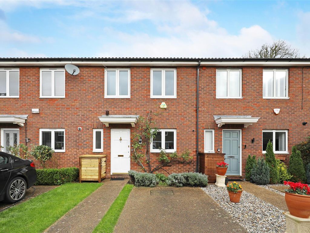 3 bed terraced house for sale in Burleigh Place, London SW15 Zoopla