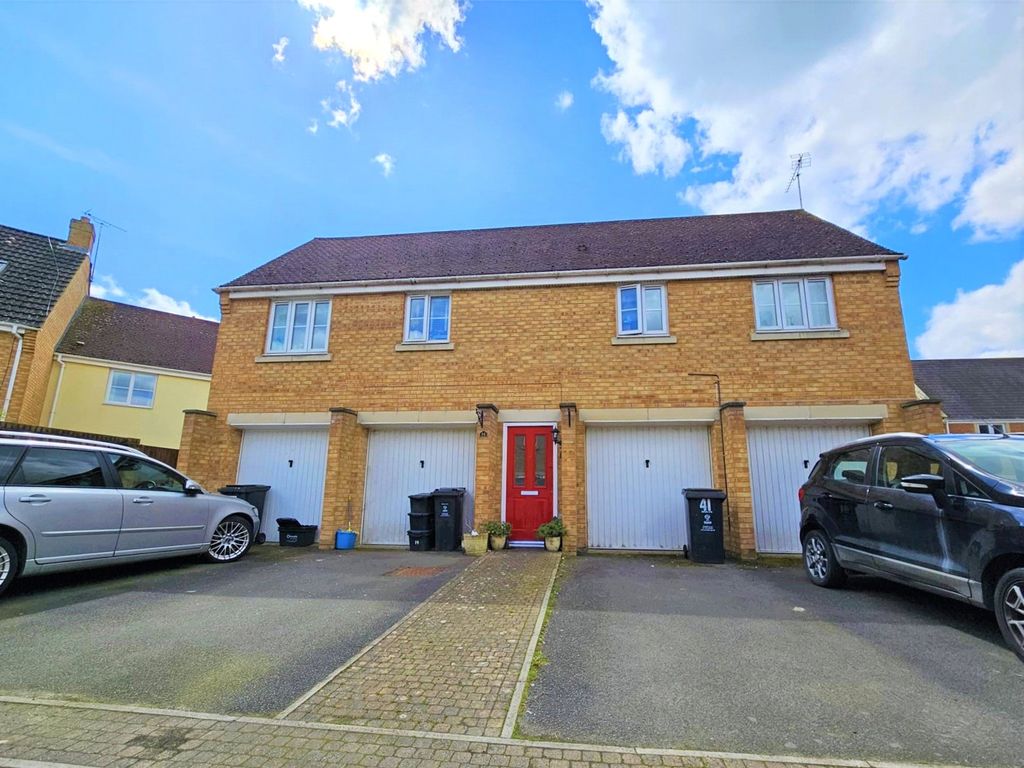 2 bed flat to rent in Minnow Close, Swindon SN25 Zoopla