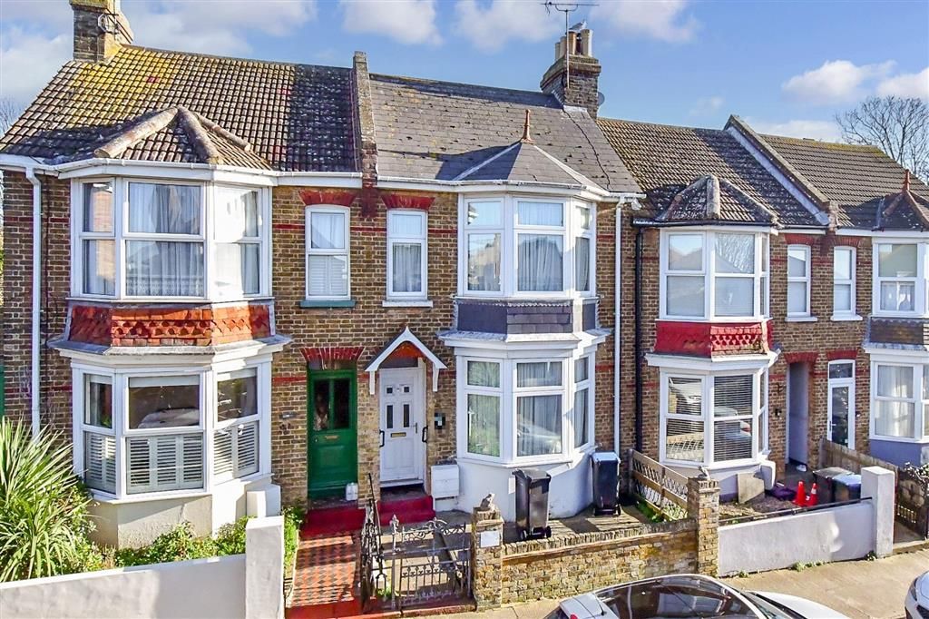 3 bed terraced house for sale in Pegwell Avenue, Ramsgate, Kent CT11, £