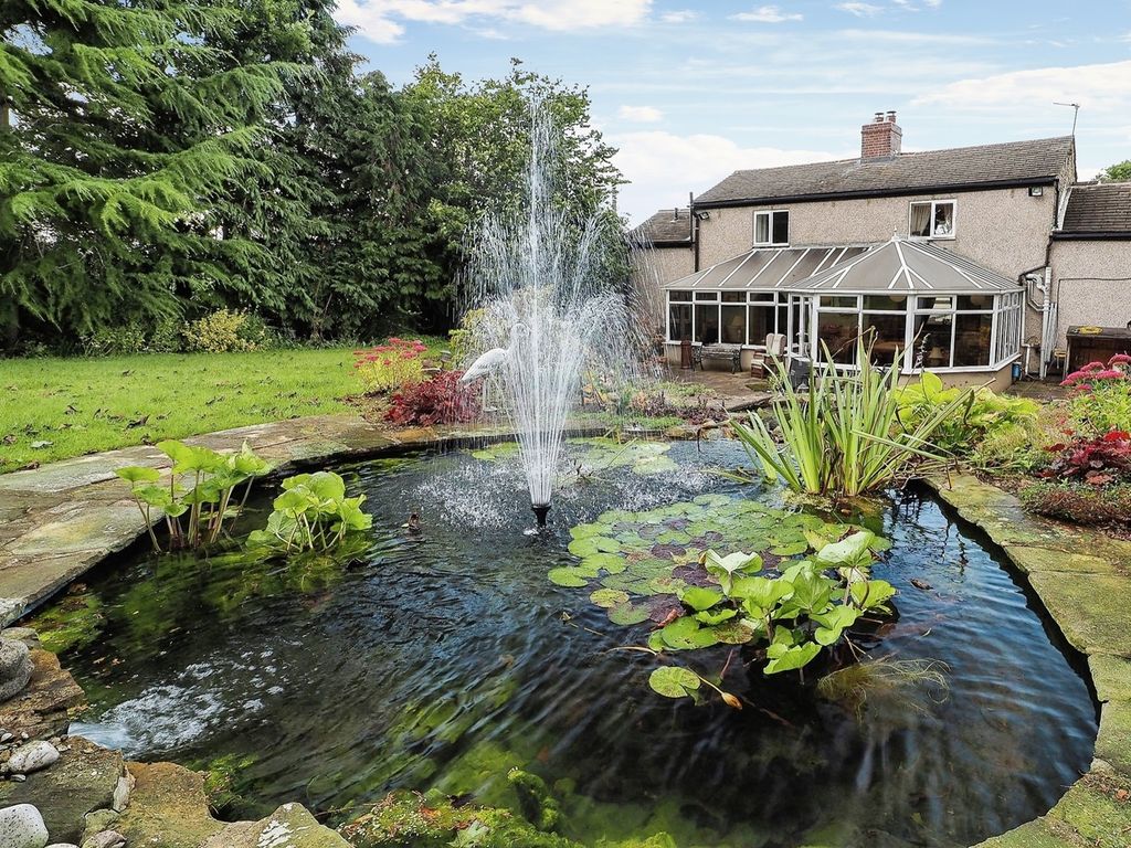 4 bed detached house for sale in Huddersfield Road, Haigh, Barnsley S75