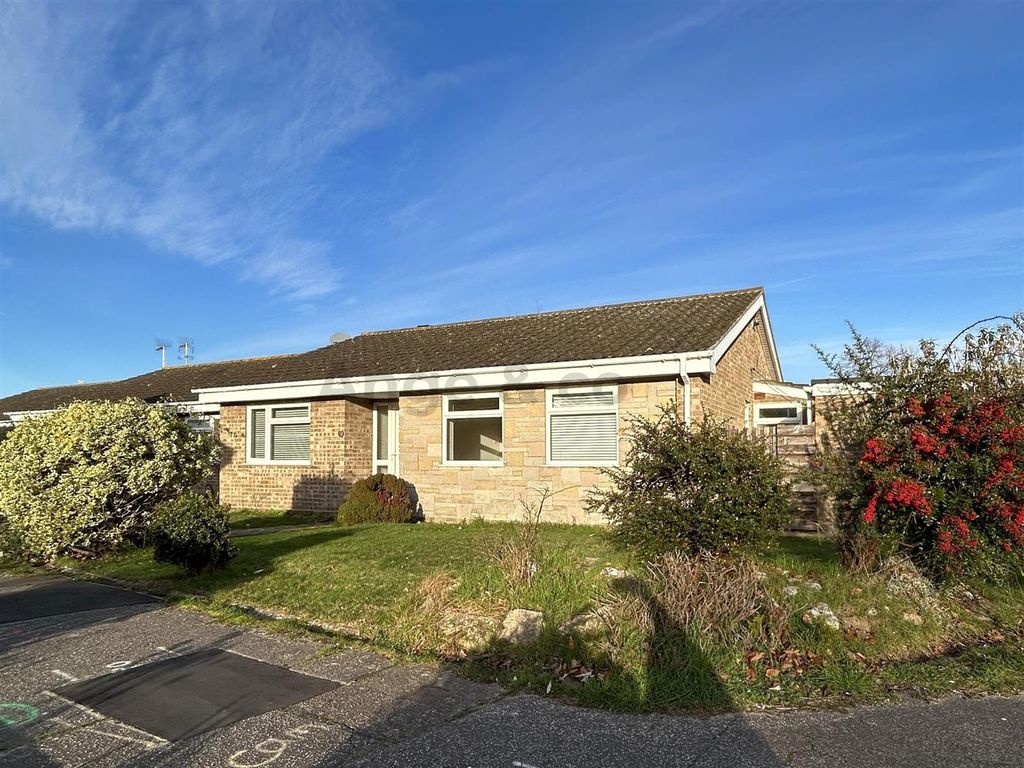 3 bed detached bungalow for sale in Reynolds Walk, Gunton, Lowestoft