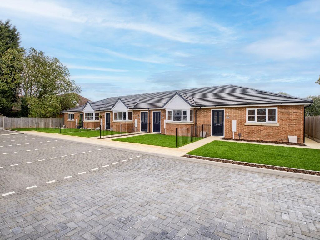 New home, 1 bed terraced bungalow for sale in Hamlet Mews, Shakespeare