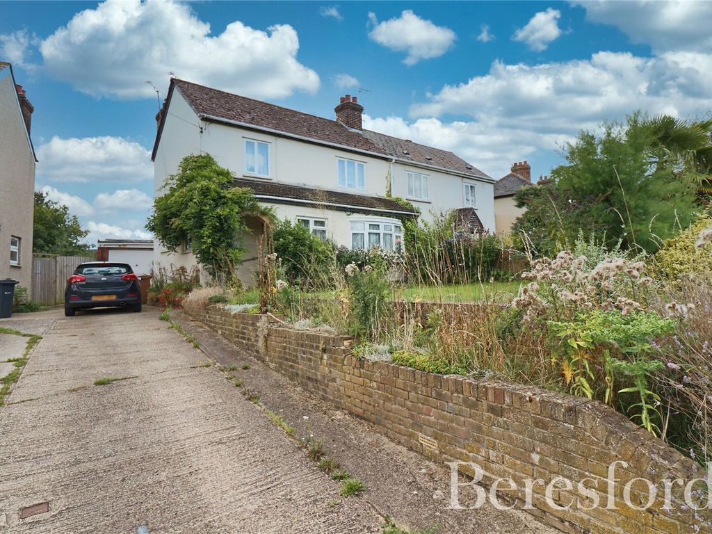 3 bed semidetached house for sale in Lodge Road, Writtle CM1, £385,000