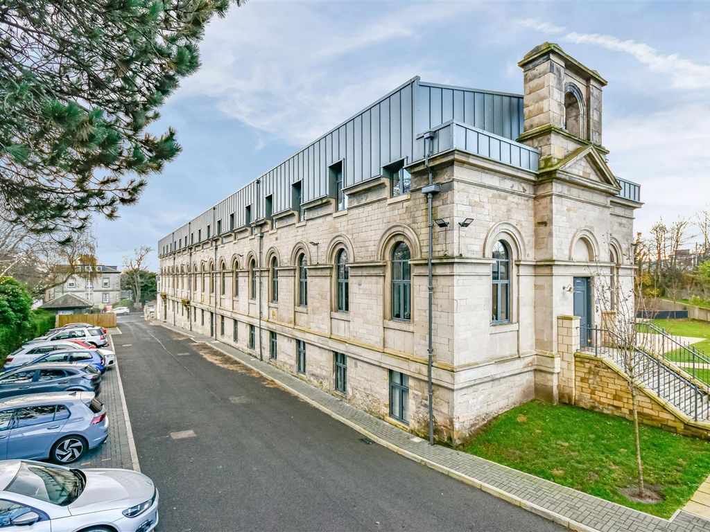 3 bed flat for sale in Forth House, Abbotshall Road, Kirkcaldy KY1, £