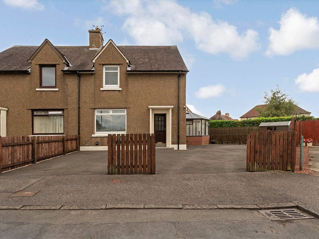 3 bed semidetached house for sale in Roughlands Drive, Carronshore