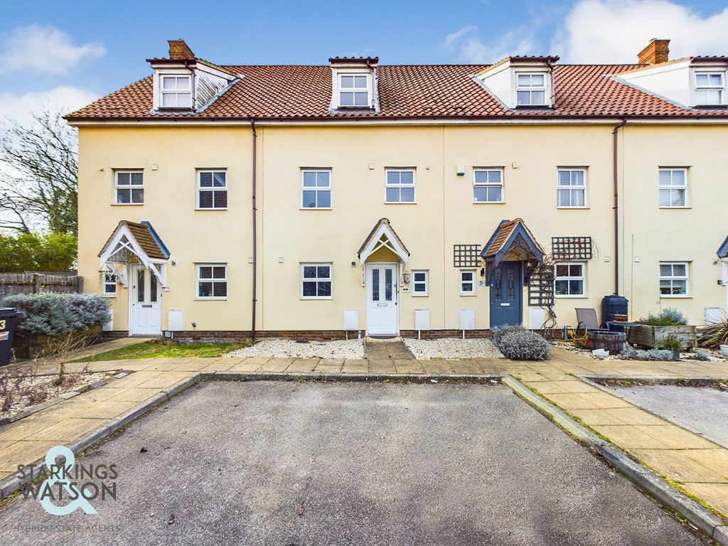 3 bed town house for sale in Fuchsia Court, Wymondham NR18 Zoopla