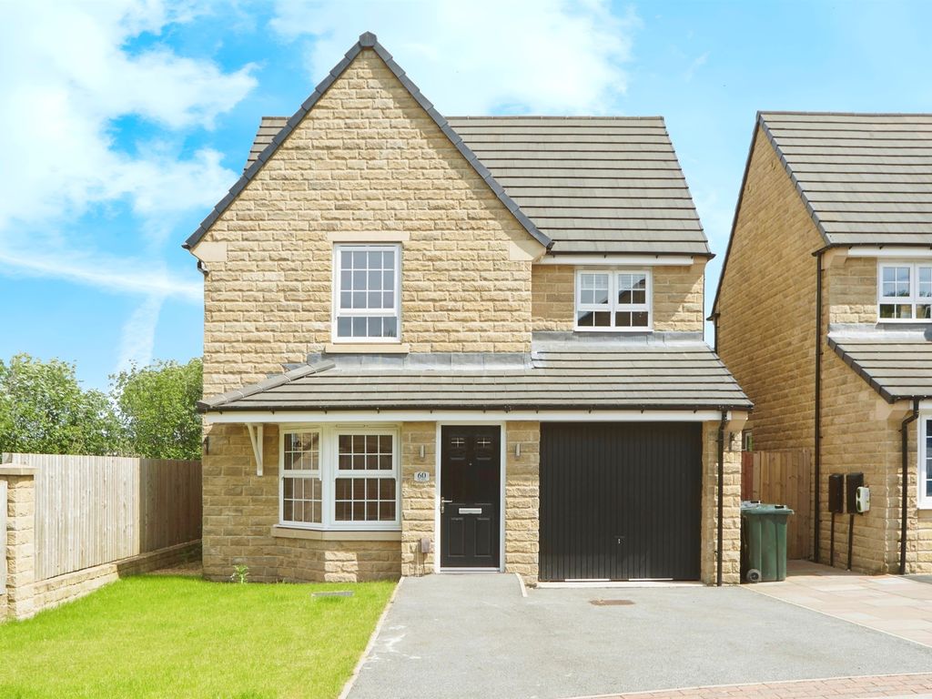 3 bed detached house for sale in The Brow, Cullingworth, Bradford BD13