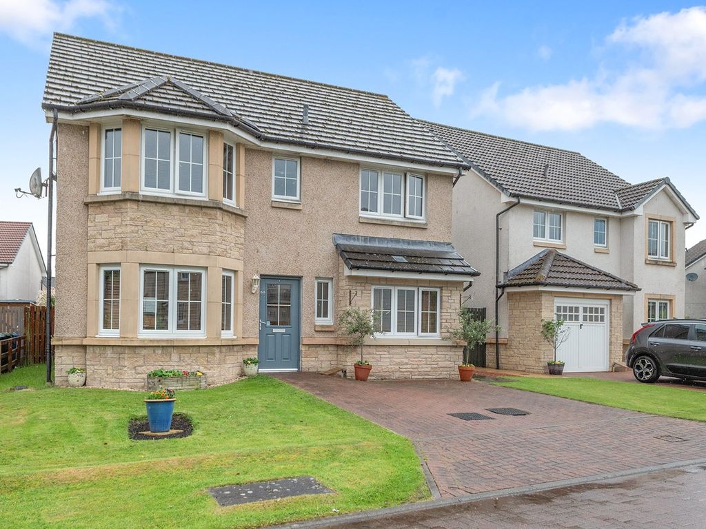 5 bed detached house for sale in Sandpiper Meadow, Alloa FK10, £290,000