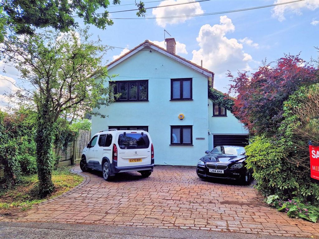 4 bed detached house for sale in Kents Lane, North Weald, Epping CM16