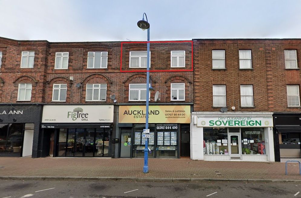 Block of flats for sale in Darkes Lane, Potters Bar EN6, £450,000 Zoopla