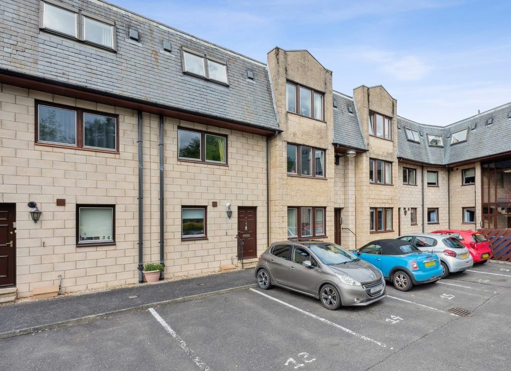 2 bed flat for sale in Smiddy View, Cambusbarron, Stirling FK7 Zoopla