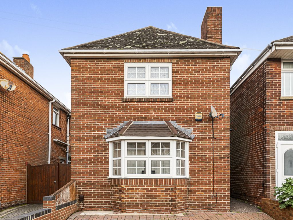 3 bed detached house for sale in Radstock Road, Southampton, Hampshire